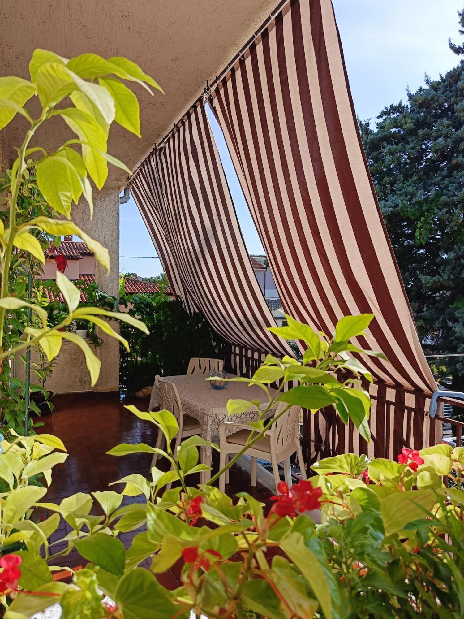 Apartments Villa Laura Πούλα Εξωτερικό φωτογραφία